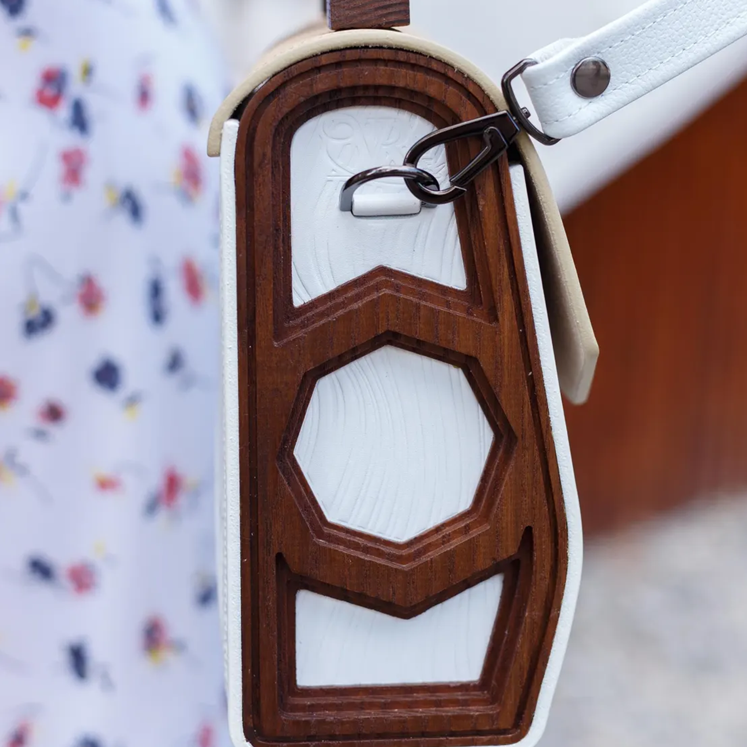 Two-Tone Ripple Embossed Boxy Handheld Case With Polished Wooden Top Handle, Metallic Twist Clasp And Detachable Matching Shoulder Band